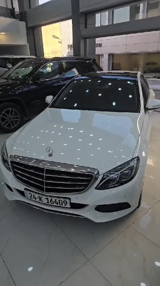 Car Video Thumbnail